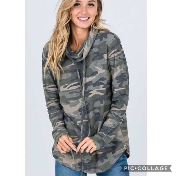 Camo Sweatshirt - Picture 2 of 3